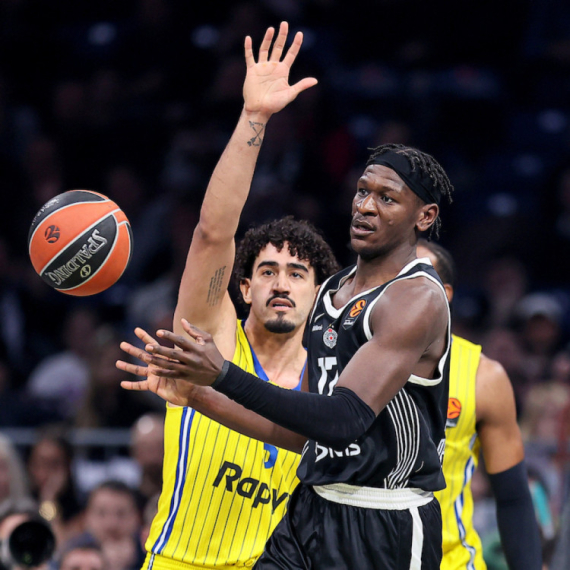 Igra mačke i miša – Makabi "izudarao" nemoćni Partizan!