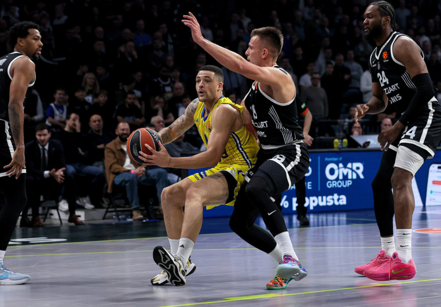 Debakl i alarm  – Partizan još jednom dotakao dno