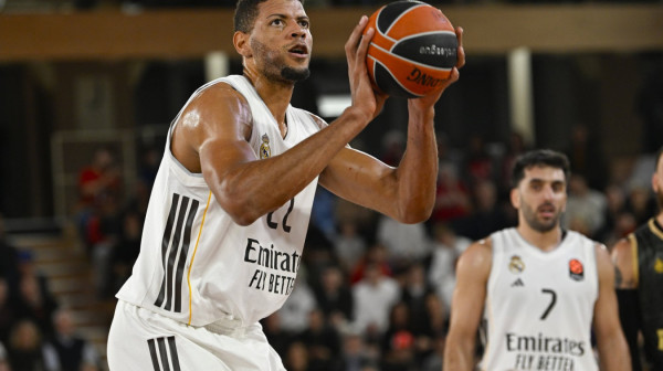 Nedovoljan briljantni Kampaco – Monako pobedio Real, Nedović dvocifren