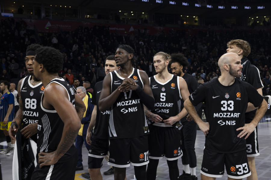 Kad ruže uvenu – godina u kojoj je Partizan plakao