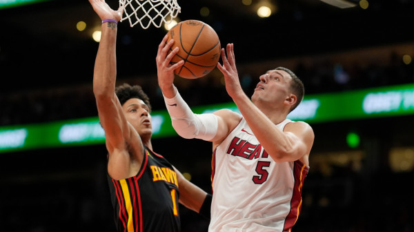 Jović se ispromašivao, kiks Rajakovića u srpskom derbiju VIDEO