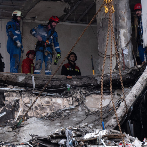 Masovni udar na Ukrajinu; Odjekuju eksplozije u Zaporožju: Ima mrtvih FOTO/VIDEO