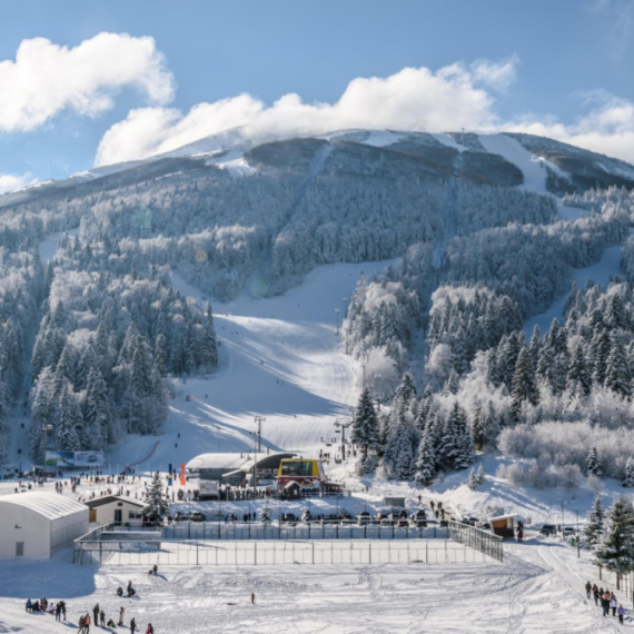 Drama na Bjelašnici: Više ljudi se izgubilo, traga se za njima