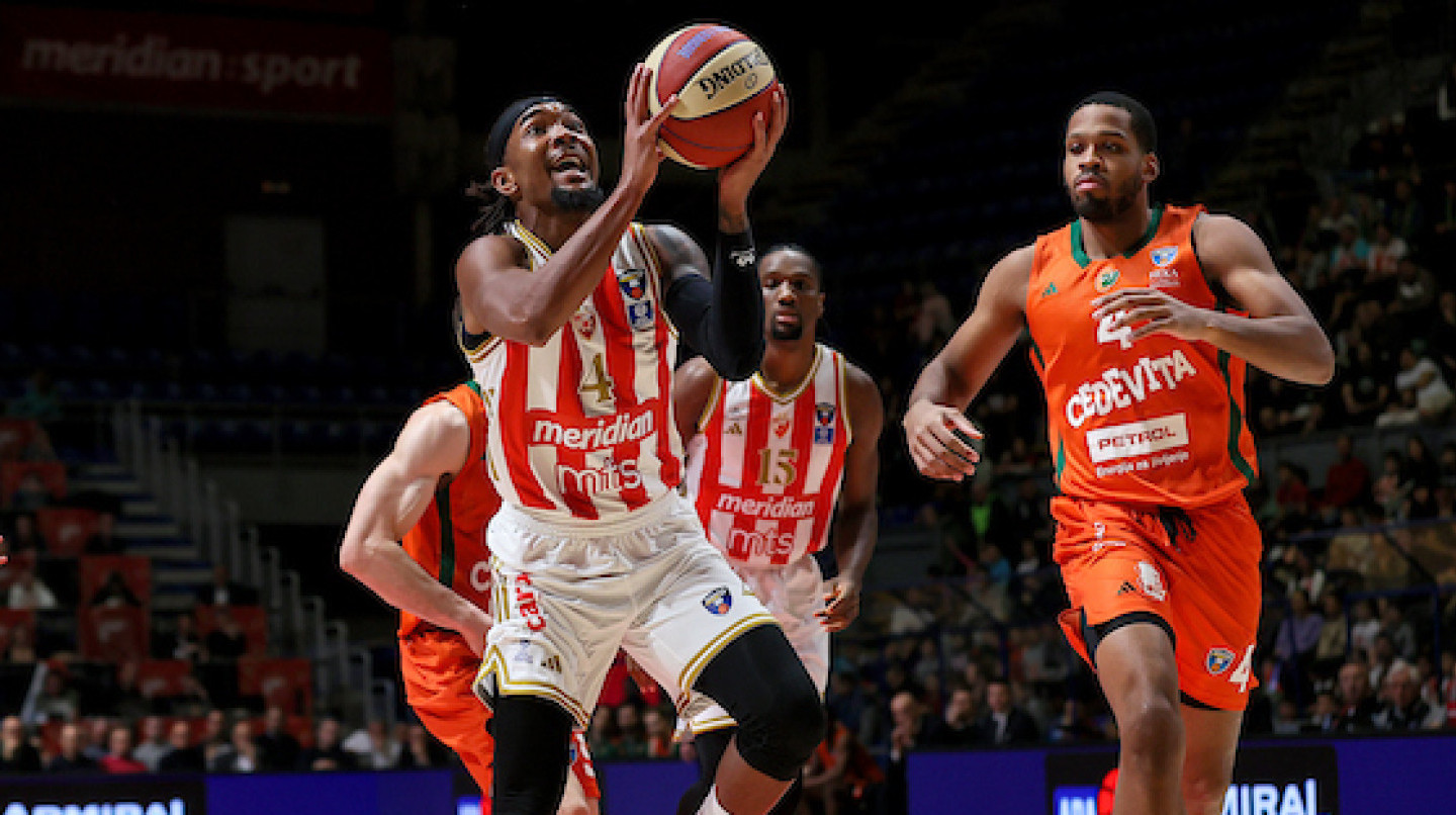 POLUVREME Zvezda na +21 u derbiju ABA - svi se upisali!