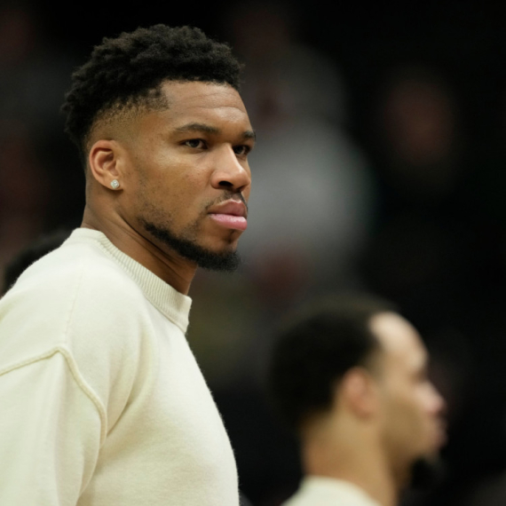 Janis objasnio svoj potez, pa pobesneo: "Kakvo je to pitanje?" VIDEO