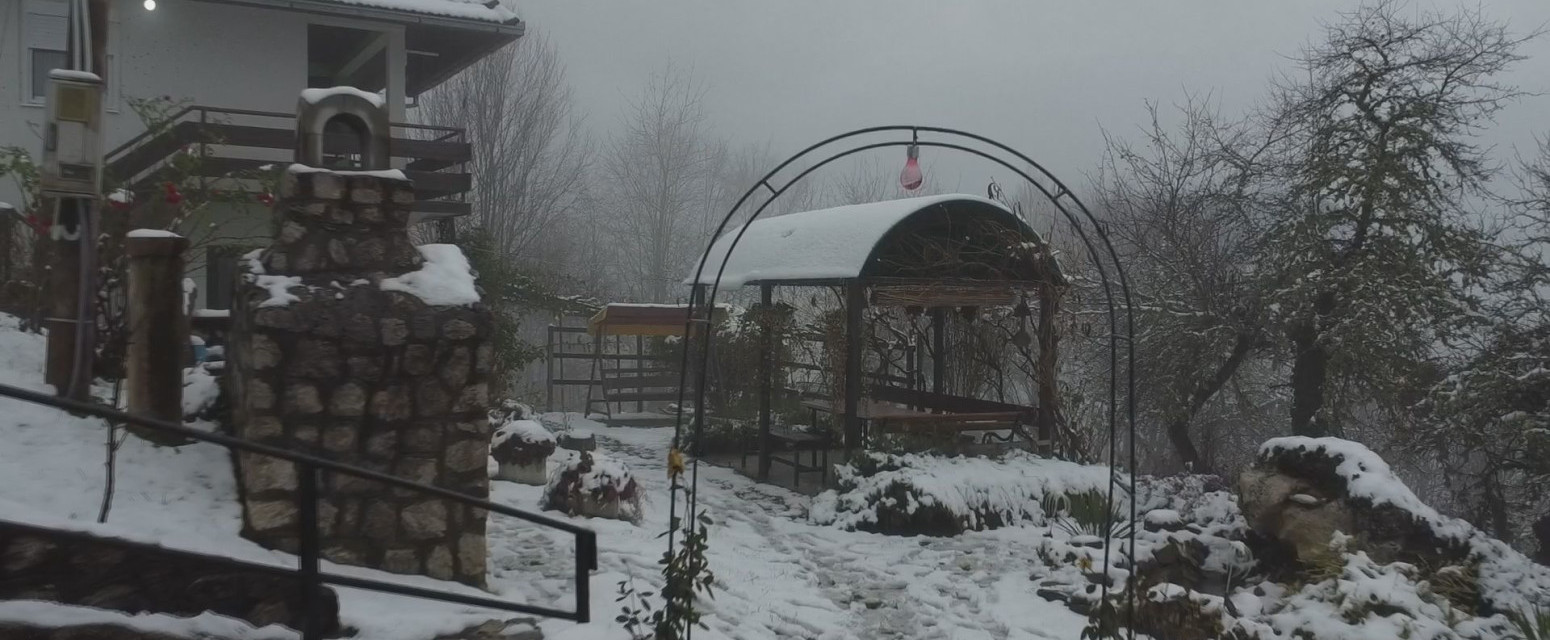 Svi hrle u seosko domaćinstvo kod Priboja: Prednjače Šveđani, Nemci i Rusi FOTO
