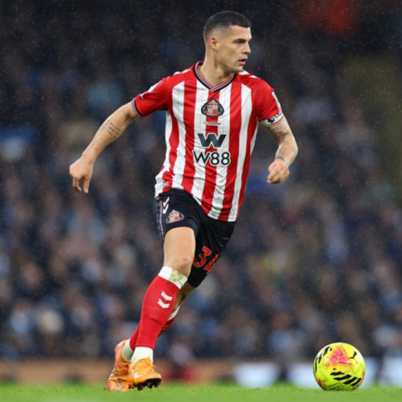 Sanderlend ispustio tri boda protiv Lidsa