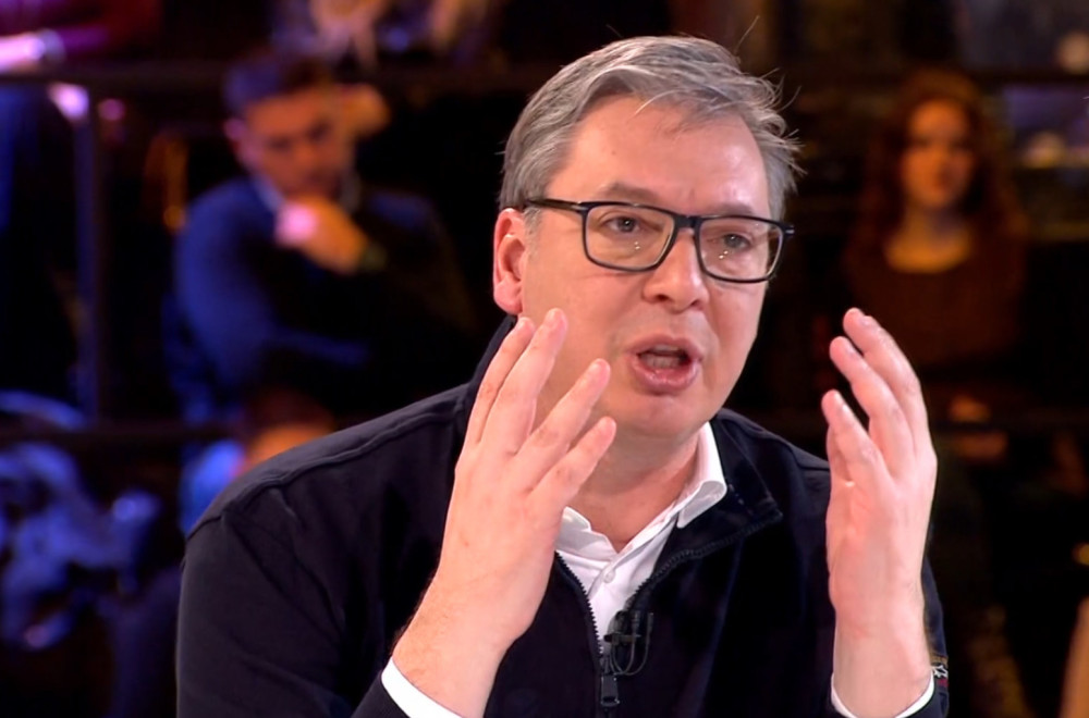 Vučić: Oni koji su danas skupljali potpise, doživeli su debakl; Pokušaće da lažiraju taj broj
