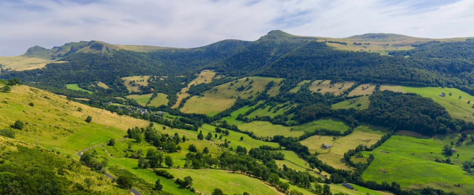 Najbolje čuvana tajna Francuske: Lekoviti raj "nikao" iz 200 vulkana FOTO