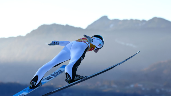 Domen Prevc najbolji u kvalifikacijama u Oberstdorfu VIDEO