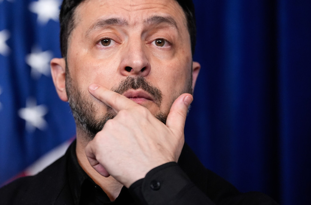 "Zelenski gubi, pribegava trikovima"