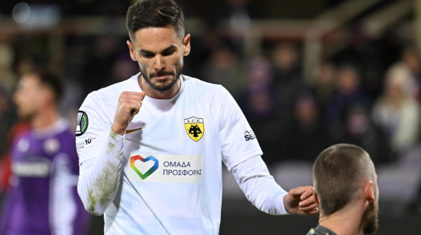 AEK sprema novi ugovor za Gaćinovića, ali jedan Srbin bi mogao da napusti Atinu