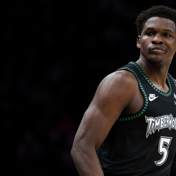 Neko je Sterling Braun, a neko Entoni Edvards VIDEO