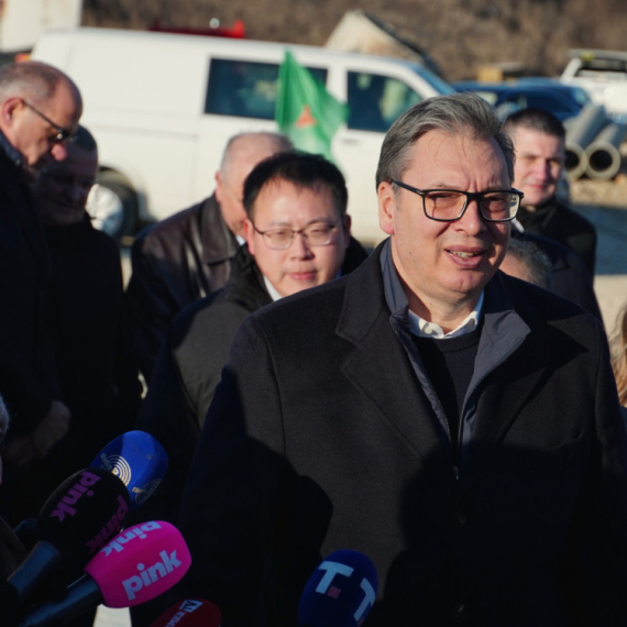 Vučić: Godinu dana su nas terorisali; Priče o njihovoj pobedi su pusti snovi