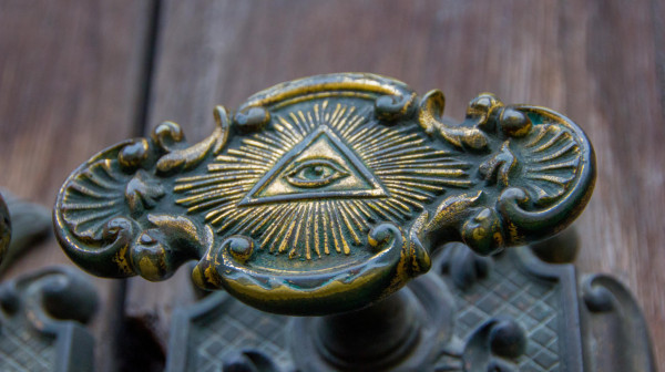 Teški dani za masone: Više neće moći da kriju jednu stvar