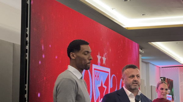 Zvezdaši, nije lažna uzbuna – stigao je! FOTO