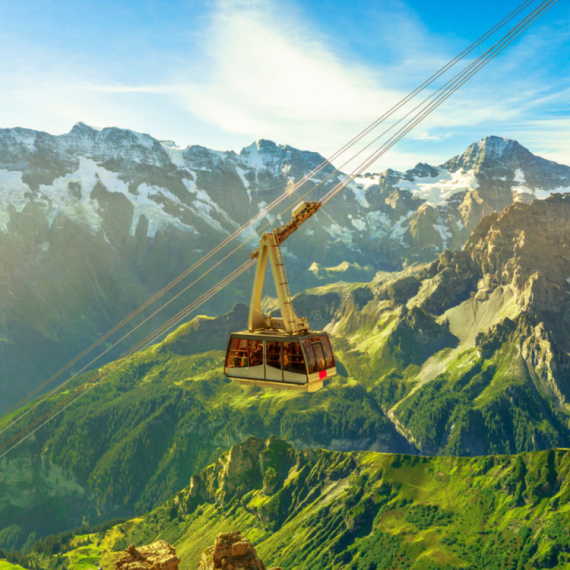 Najstrmija žičara na svetu: Vožnja traje samo četiri minuta FOTO/VIDEO