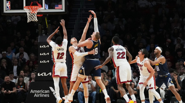 Jovićeva odlična partija ostala u senci Jokićeve povrede: "Najbolji je na svetu, divim mu se" VIDEO