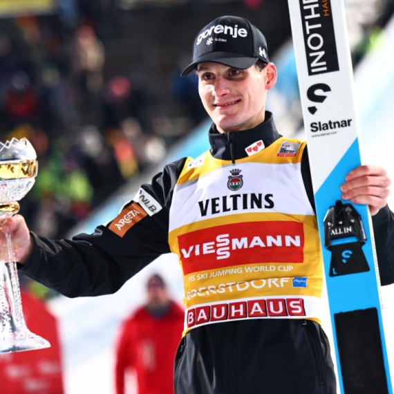 Koliko evra vredi pobeda na Četiri skakaonice? VIDEO