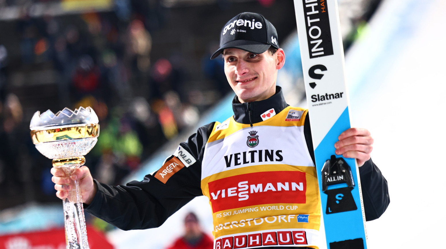 Koliko evra vredi pobeda na Četiri skakaonice? VIDEO