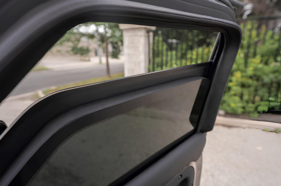 Kako se prave neprobojna stakla za automobile i po čemu se razlikuju od običnih