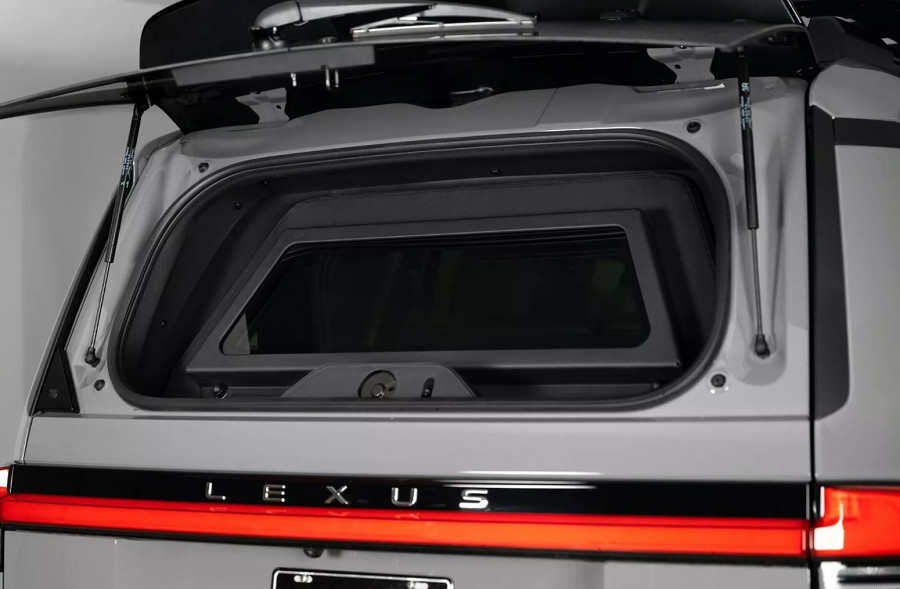 Kako se prave neprobojna stakla za automobile i po čemu se razlikuju od običnih