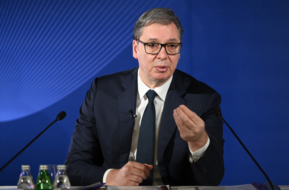 Vučić: Broj dece koja se leče SMS porukama u Srbiji mnogo manji nego u SAD-u, u Skandinaviji