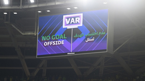 FIFA potpuno menja pravilo ofsajda – najveća promena u istoriji fudbala!