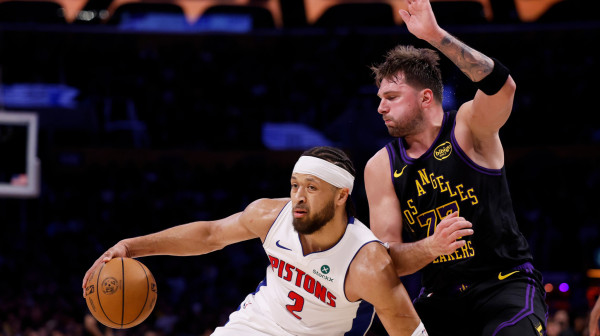 Pistonsi prejaki za Lejkerse, Klipersi na +41