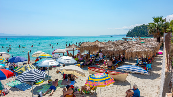Važno upozorenje za sve koji letuju u Grčkoj: Nova pravila šokiraju turiste