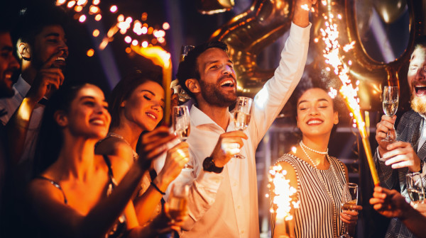 Dnevni horoskop za 31. decembar: Lavovi, dobro se pripremite za najluđu noć; Ribe, radujte se 2026.