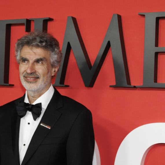 "Ljudi moraju da imaju pravo da isključe AI"