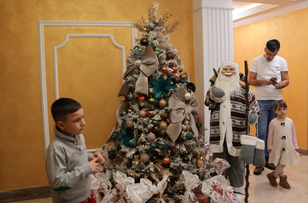 Ovo je najlepše okićena zgrada u Čačku FOTO