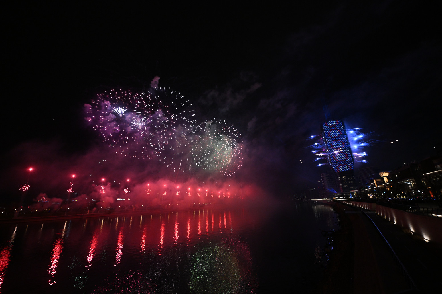 Vatromet u Beogradu na vodi