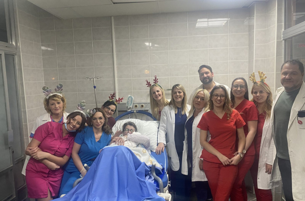 Rođena prva beba u Novoj 2026. godini: Sekund posle ponoći FOTO