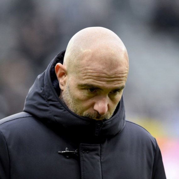 Čelsi zvanično otpustio trenera