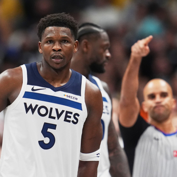 Bezobrazluk Entonija Edvardsa