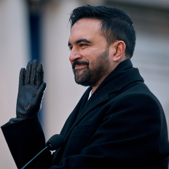 Gradonačelnik Njujorka počeo mandat – na blagajni FOTO