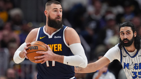 Poznato koliko će Valančunas biti van terena