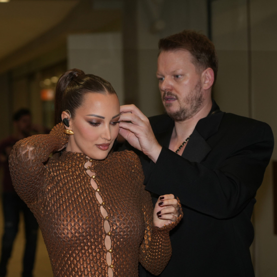 Zašto svi pričaju o haljini Aleksandre Prijović? FOTO