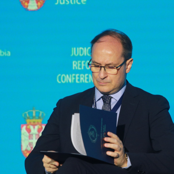 Mrdić: Stamenković preko blokaderskih medija drži lekcije o pravosuđu