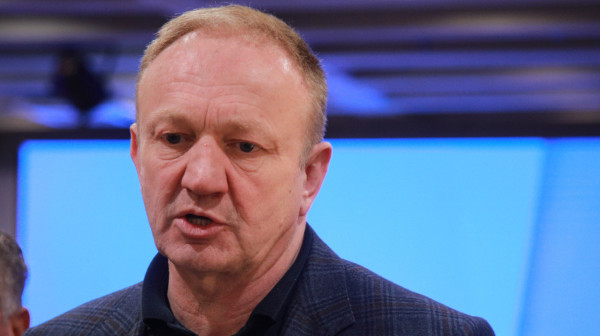 Totalno rasulo u blokaderskim redovima; Đilas se okomio na Lompara FOTO