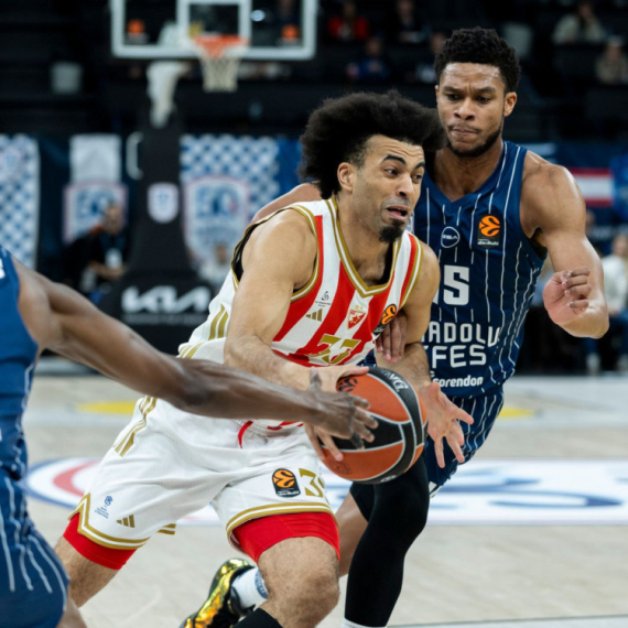 Zvezda prekinula post protiv Efesa u Istanbulu – Nvora i Moneke "servirali" ubedljivu pobedu