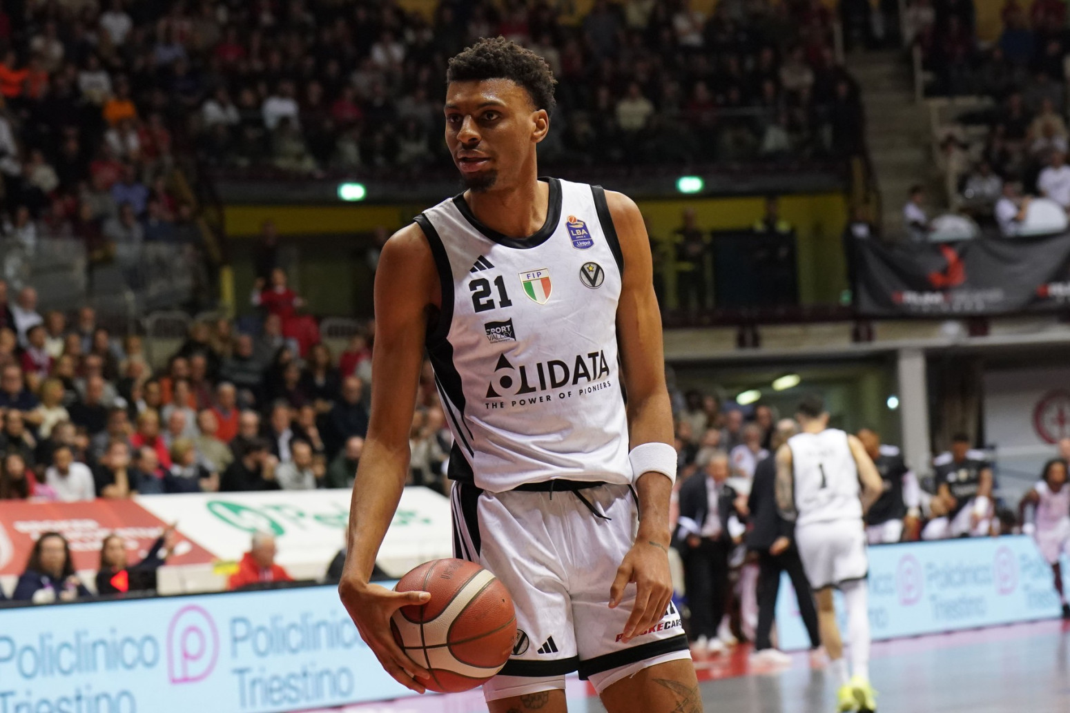 Spektakl Evrolige: Obradović juri 10. titulu, Zvezda bi u prvi plej-of, a Partizan...