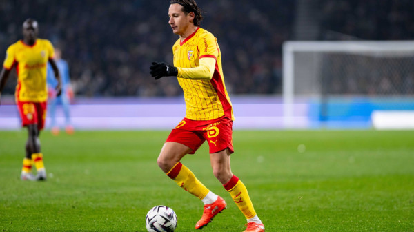 Strašan Lans – sedma u nizu, PSŽ zaostaje