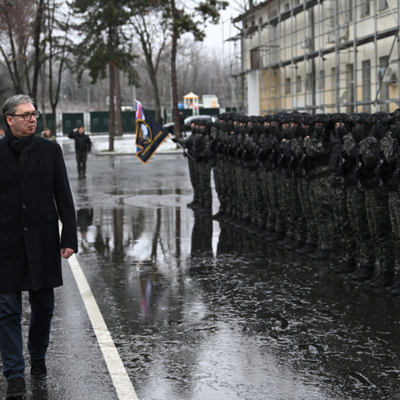 Vučić obišao radove na novom objektu pripadnika "Kobri": "Ovakav objekat ne postoji u celom svetu"