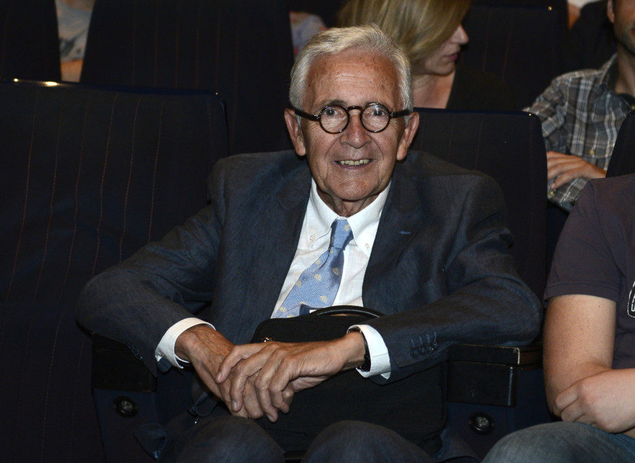 Sahranjen glumac i spiker Dejan Đurović: Ispratili ga njegovi voljeni