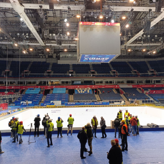 Arena se sprema za spektakl: Počelo punjenje bazena FOTO/VIDEO