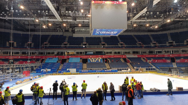 Arena se sprema za spektakl: Počelo punjenje bazena FOTO/VIDEO