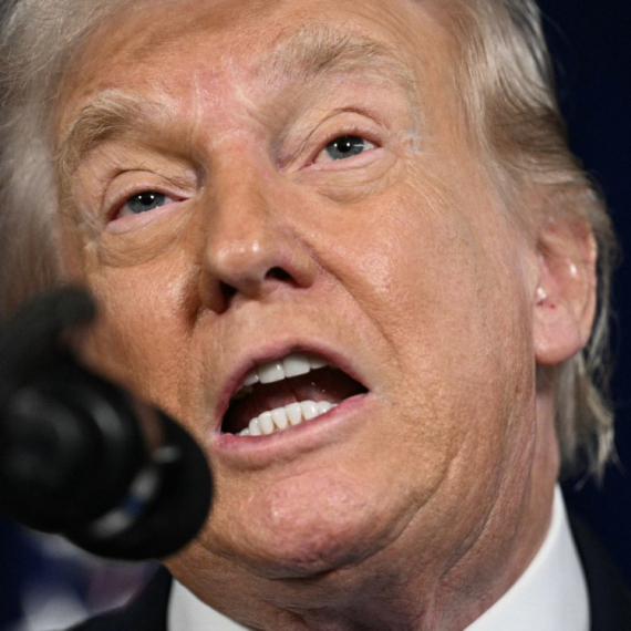 Tramp: SAD će preraditi i prodati do 50 miliona barela venecuelanske sirove nafte